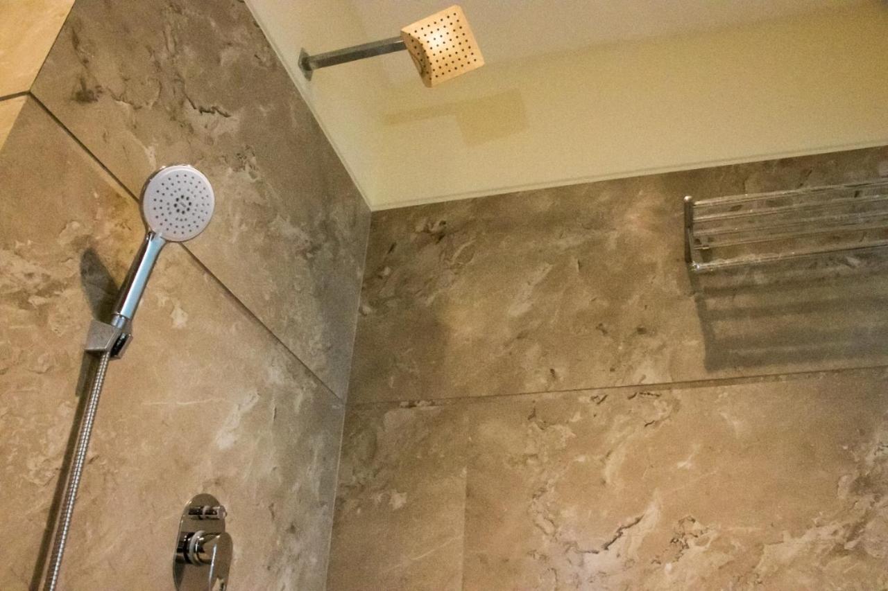 Hotel Sourav Park Inn Agra Agra  Eksteriør billede